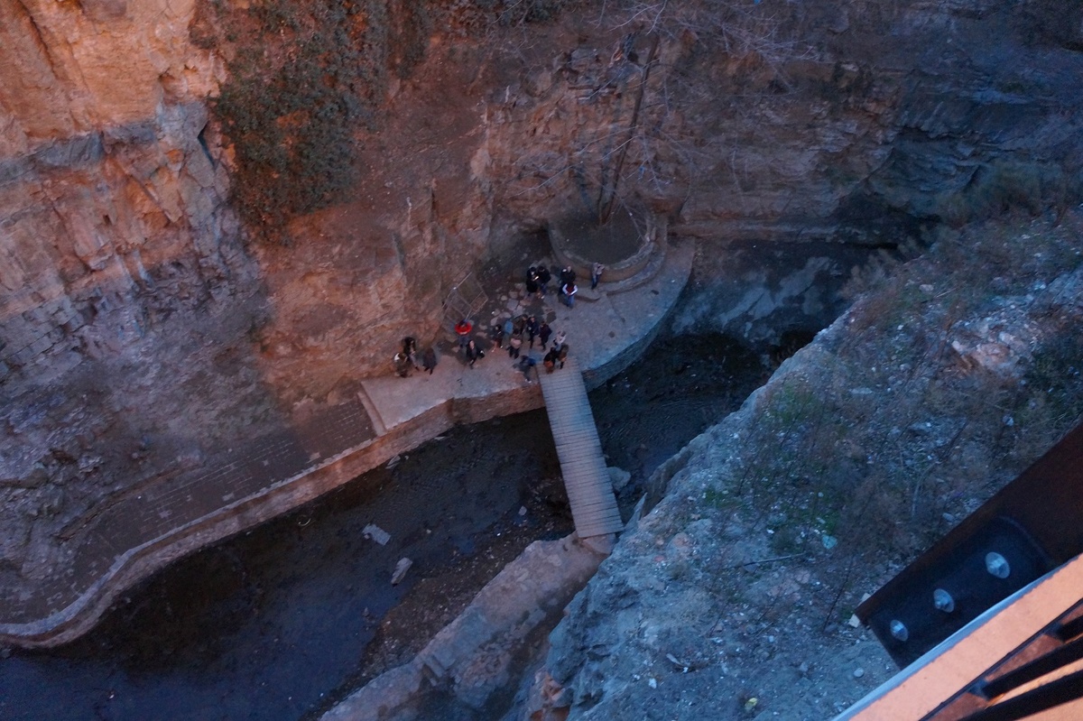 вид на водопад сверху