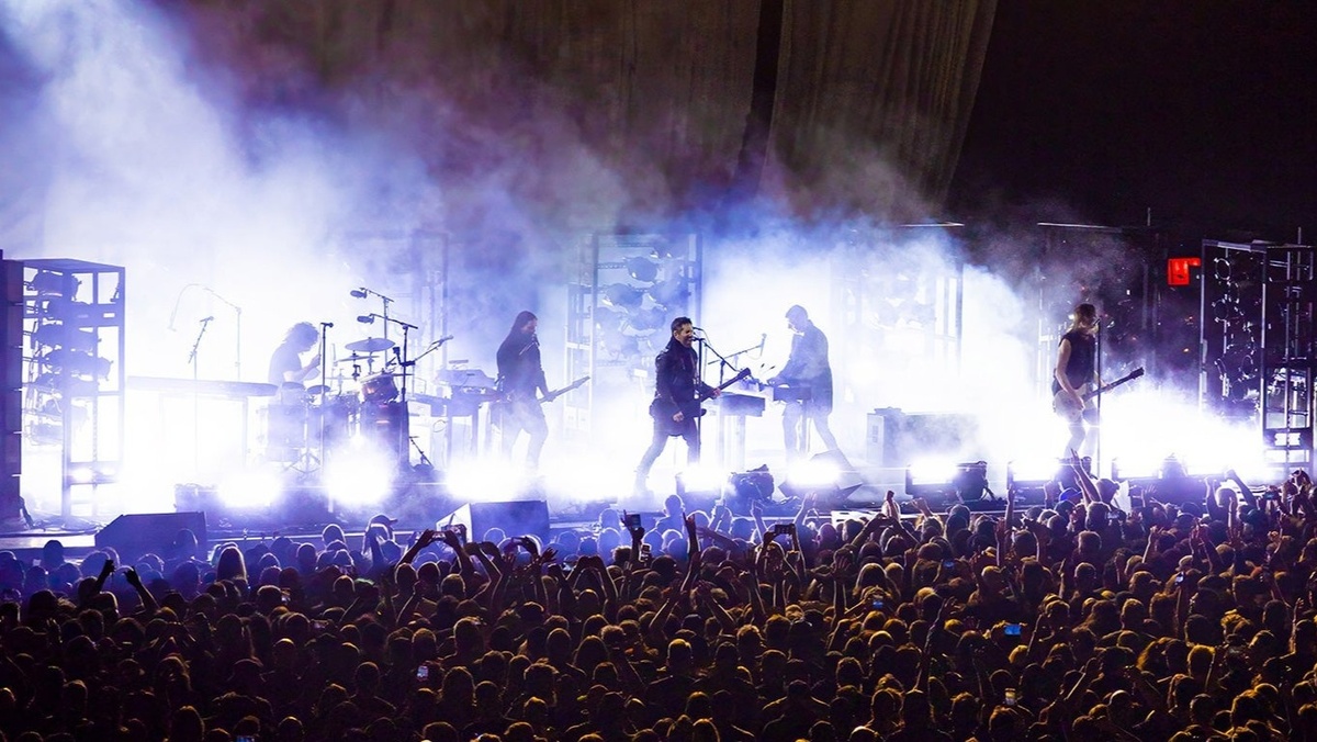 Шуточная песня - гимн шарлатанов "Инфоцыгане в стране дураков". Вадим Котельников