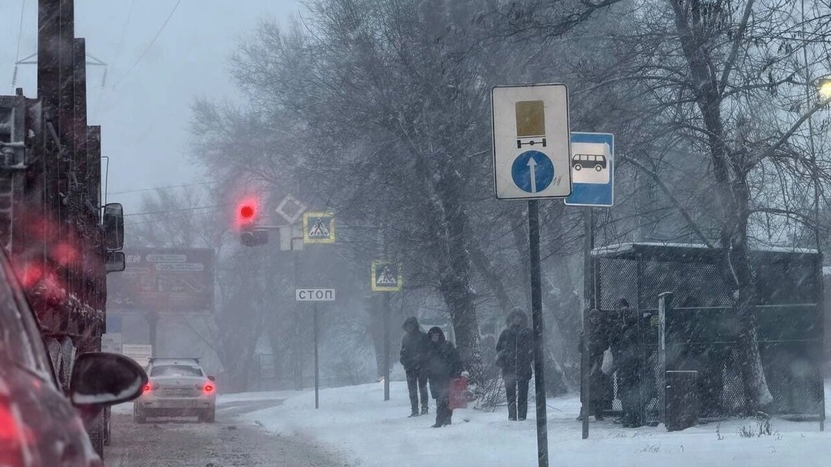    Жители Ростова массово возмутились уборкой снега в городе 15 января   rostovgazeta.ru