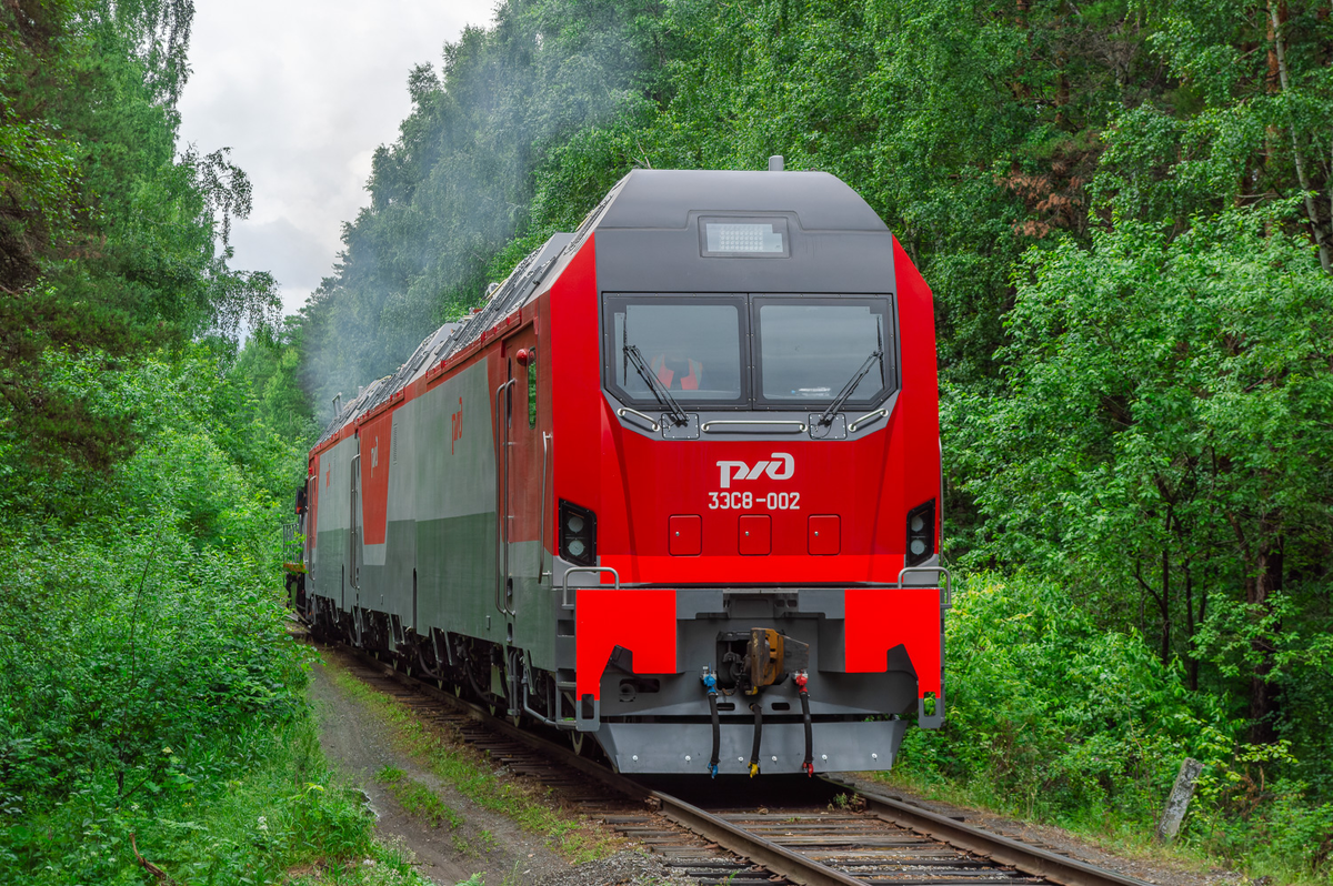 Электровоз 3ЭС8, приобретенный ОАО "РЖД" в 2025 году, источник https://railgallery.ru/photo/285525, автор  trains_pvk
