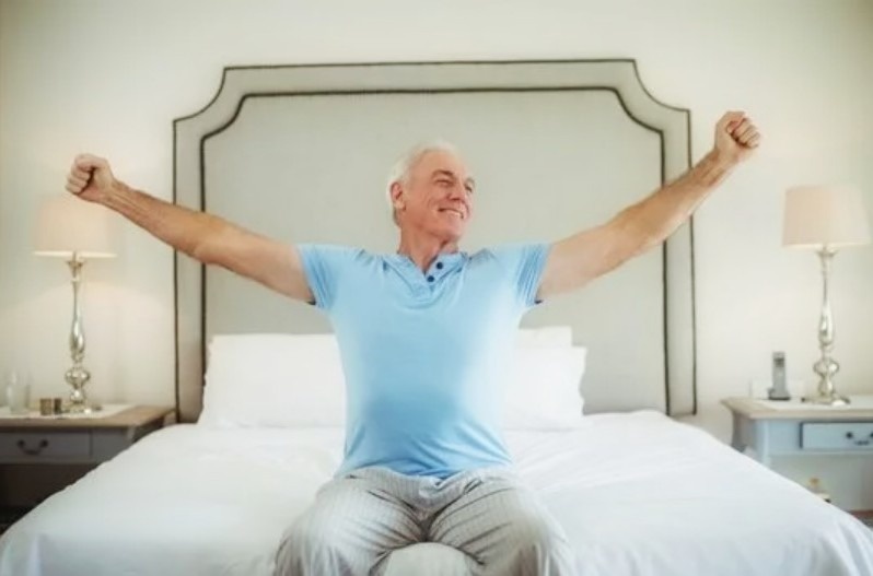 Примерно через неделю я заметил первые сдвиги. Сон стал глубже, и утренние подъемы перестали быть пыткой. Аппетит стал умеренным. Самое интересное - исчезла постоянная тяга что-то жевать без причины.
