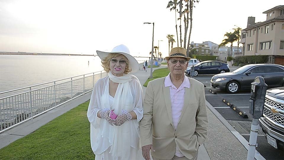 Фото с ресурса: 1tv.ru. Кадр из документального фильма "Аида Ведищева. Играя звезду". Съемка и трансляция фильма была приурочена к 80-летнему юбилею певицы, который она отметила 10 июня 2021 года.