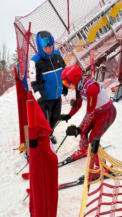 Псковские горнолыжники приняли участие в своих первых официальных соревнованиях
Фото: группа школы «Надежда»