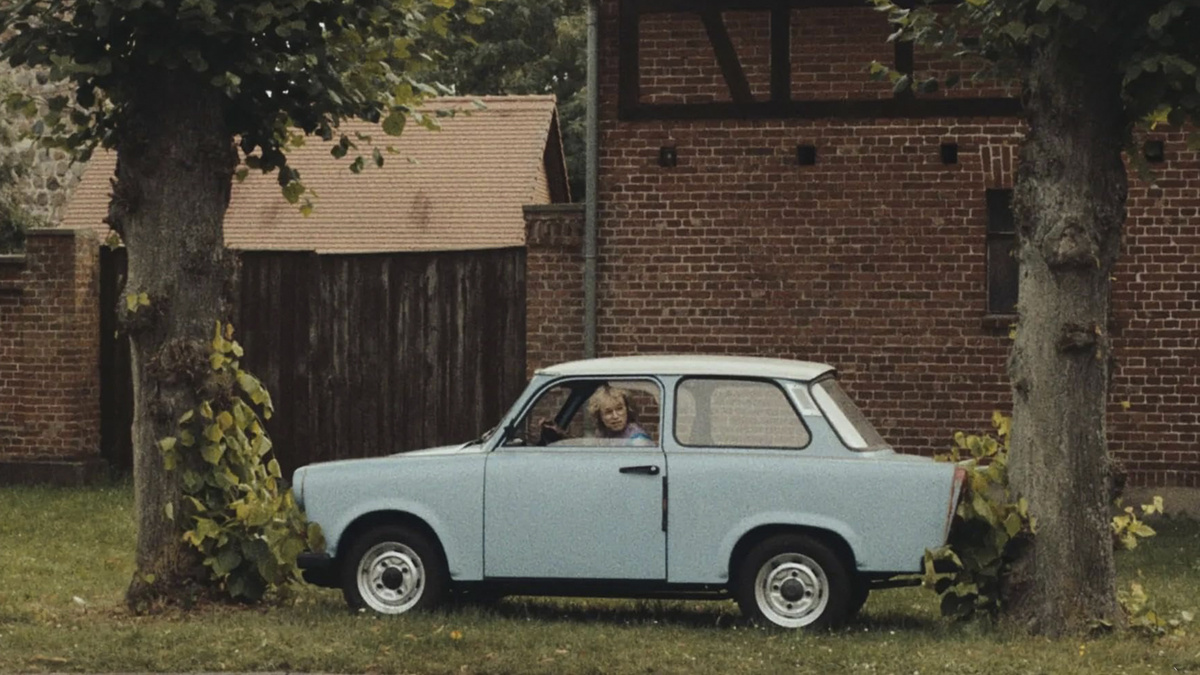 Кадр из фильма "Звук падения"