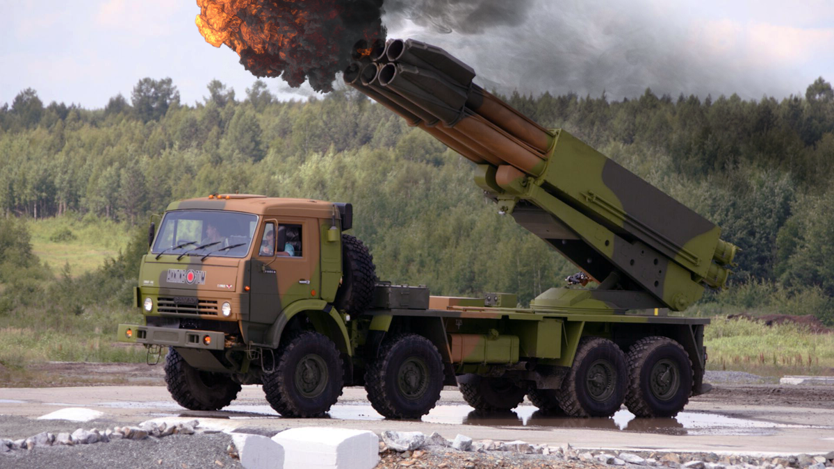 Новая РСЗО Сарма стреляет