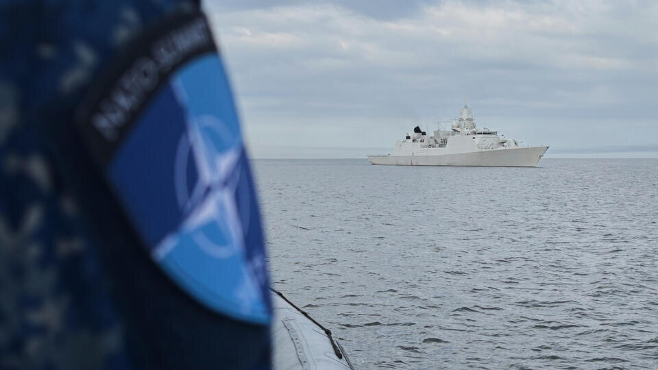     В планах НАТО атаковать торговые корабли из РФ увидели угрозу ядерной войны Aleksandar Furtula/AP/TASS