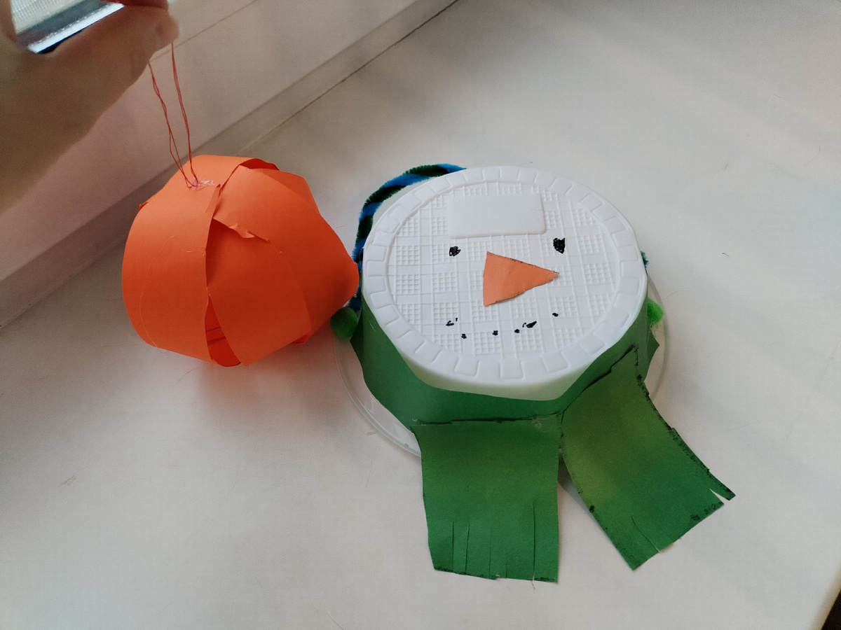 А вот наше школьно-садиковское задание. Старший даже стал призером)