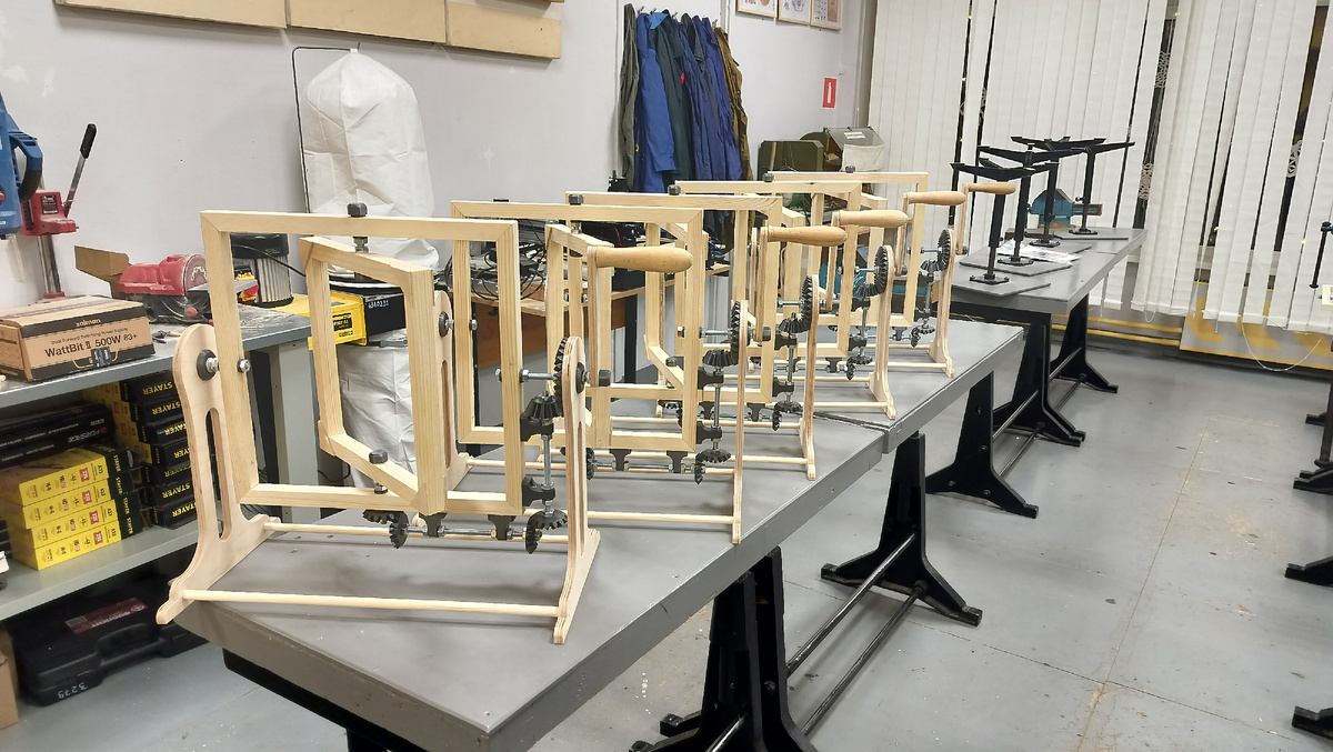 За кадром собрал 6 станков