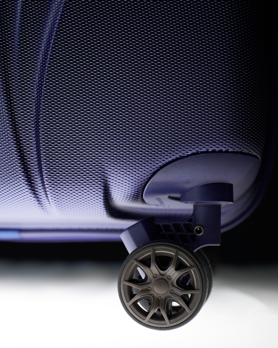 Качественные колеса не снимаются: съемные конструкции менее прочные, и можно потерять колесо прямо в дороге. 