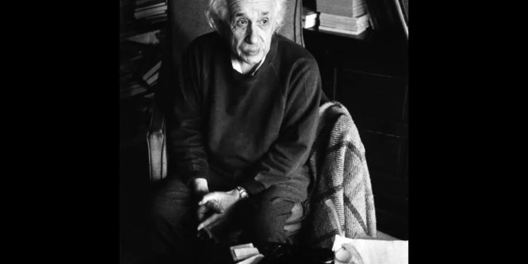 Подпись ценой в Хиросиму: Как одно письмо Эйнштейна изменило историю