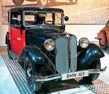 Модель имела колёсную базу 2400 мм и снаряжённую массу 820 кг. Выпускалась в кузовах двухдверный седан и двухдверный кабриолет. Над внешним видом машины работал дизайнер Фриц Фидлер. Для обеспечения оптимального потока воздуха радиаторная решётка делилась на две части. Максимальная скорость автомобиля — 90 км/час, средний расход топлива — 9–10 литров на 100 км (объём бака — 35 литров). На момент производства BMW 303 был самым дешёвым шестицилиндровым автомобилем в Германии. На базе модели 303 были созданы более известные модели BMW: 315, 319 и 329. 