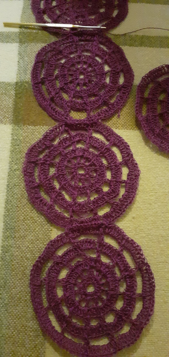 Работа моей мамочки - будущая салфетка