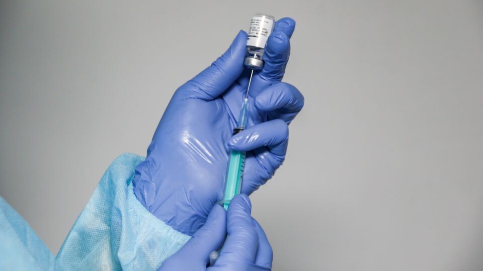    Вакцинация. Прививка. . Источник: Виталий Барабаш