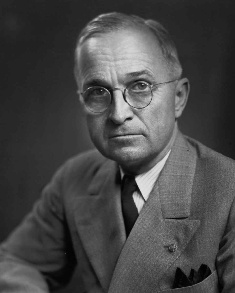 Гарри Трумэн - 33-й президент США (в 1945-1953 гг).