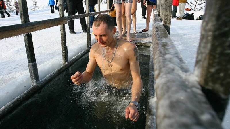     В Барнауле празднуют Крещение. 19 января 2017 года. Олег Богданов