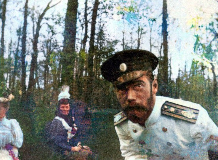 Временное правительство: арестовав семью царя, мы разорили змеиное гнездо!