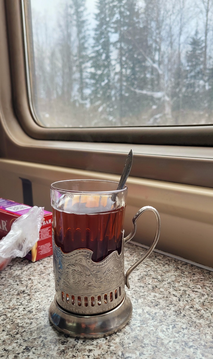 Есть своя прелесть в путешествиях на поезде.