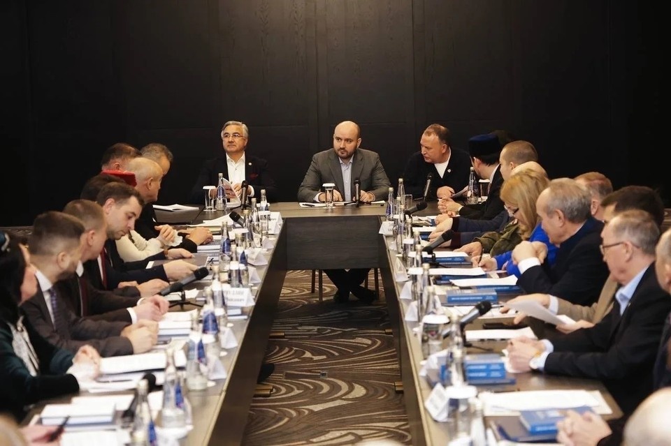    Губернатор посетил встречу. Фото: пресс-служба областного правительства