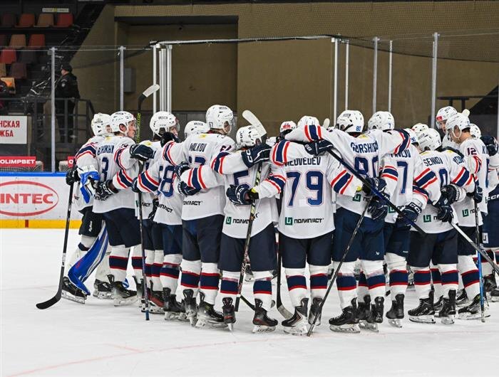    ФОТО: пресс-служба ХК "Лада"