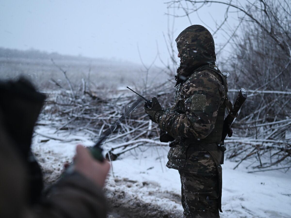    Военнослужащий Вооруженных сил России в зоне СВО | © РИА Новости / Алексей Майшев