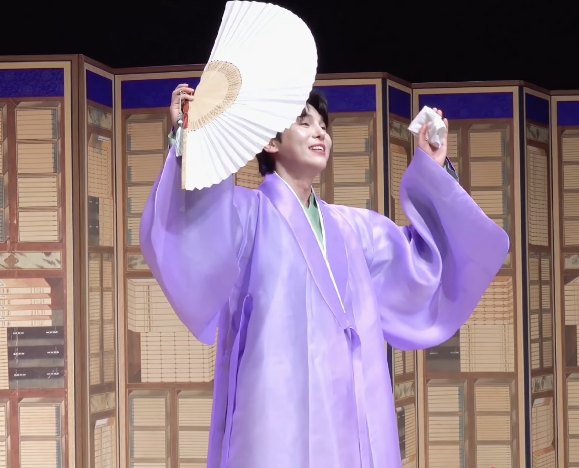 Исполнение на бис песни «Ариран» мастером пхансори Ким Чжун Су