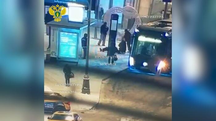 Место конфликта со стрельбой в центре Москвы. Обложка © Telegram / ПРОКУРАТУРА МОСКВЫ