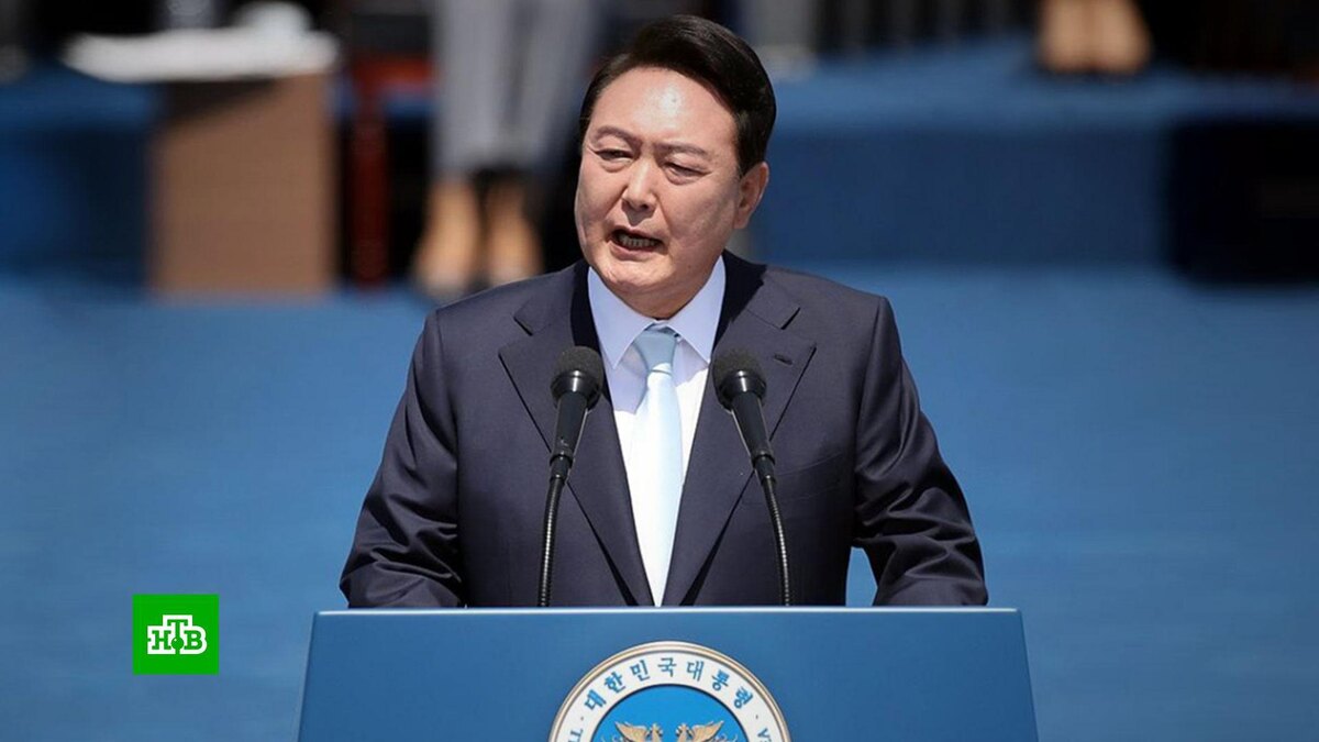    Арест занял 7 часов: силовикам по стремянкам пришлось лезть к окнам Юн Сок Ёля