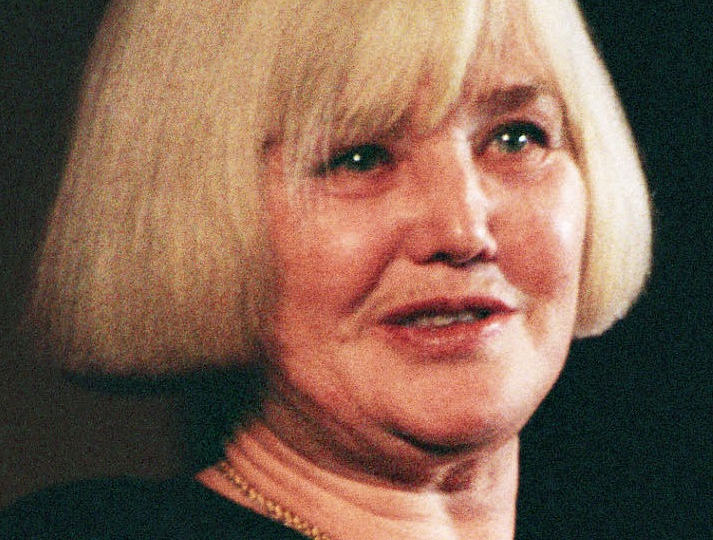 Сгинула одна в своей квартире, не в силах смириться с утратой единственного любимого мужчины