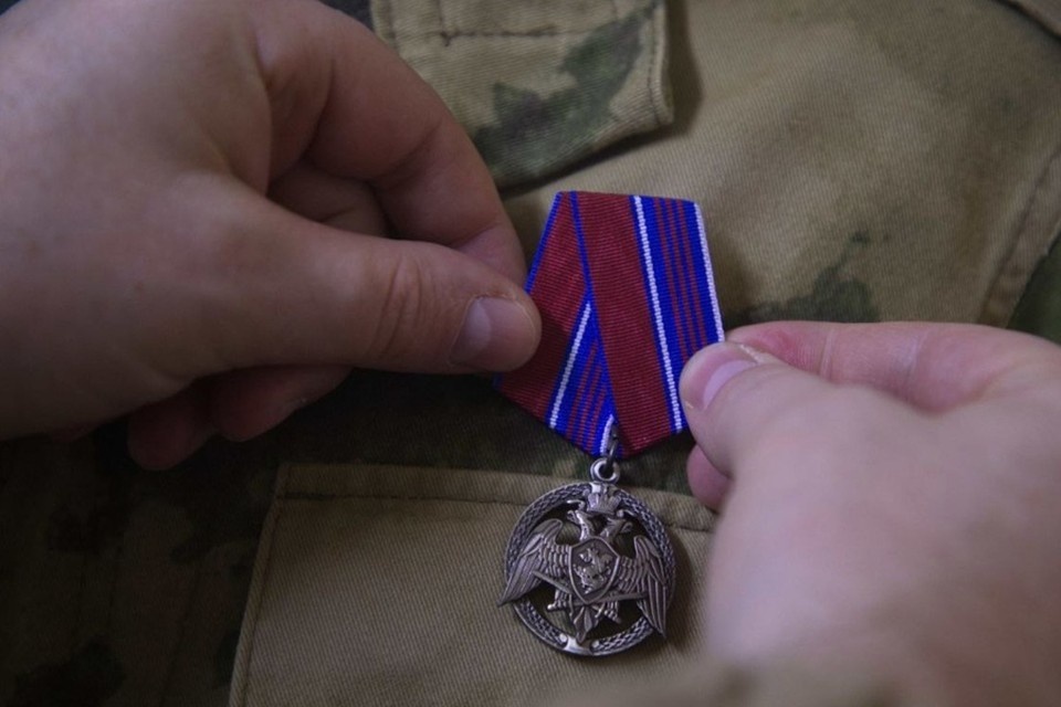    В ДНР наградили отличившихся на службе росгвардейцев. Фото: Росгвардия