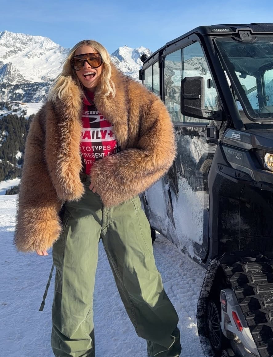    Елена Перминова в КуршевелеСоцсети Елены Перминовой