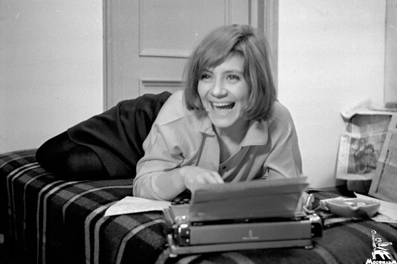 Фото: Евгений Уралова, кадр из фильма "Июльский дождь"