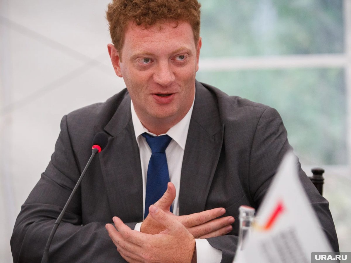     По слухам, следственные действия 13 января могли затронуть Даниила Сандлера