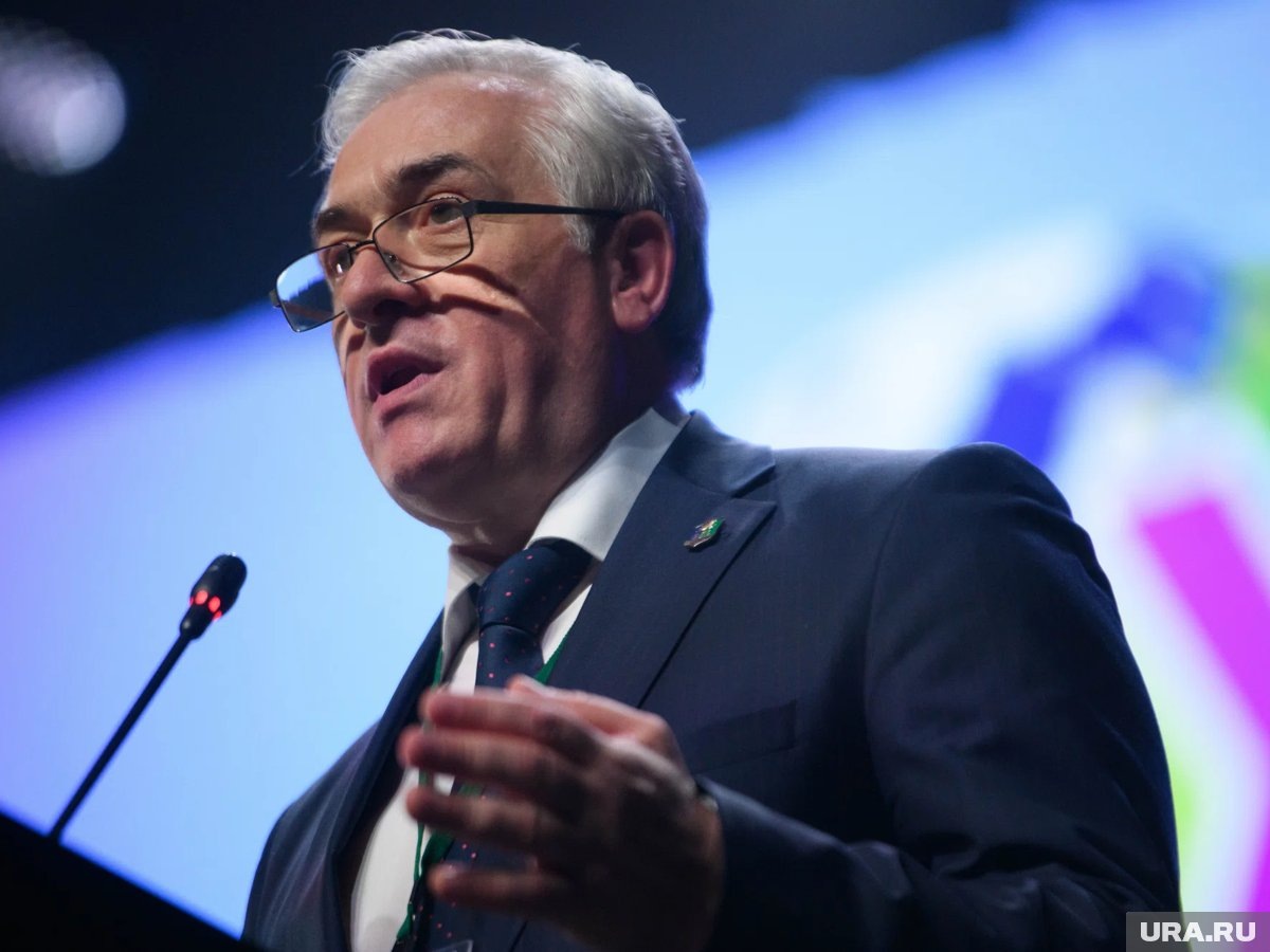     Якову Силину 64 года