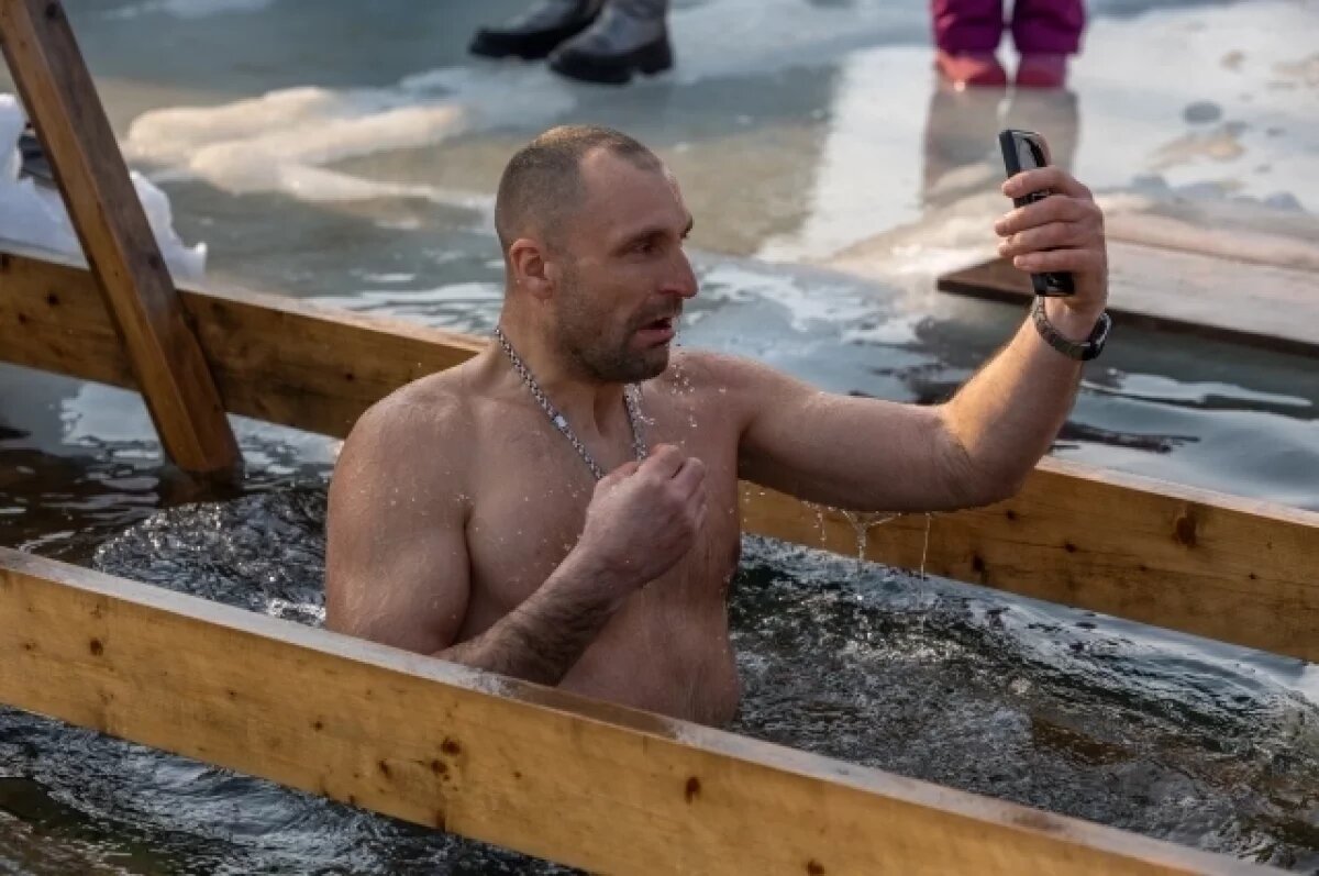    Купание в проруби не имеет ничего общего с православием.