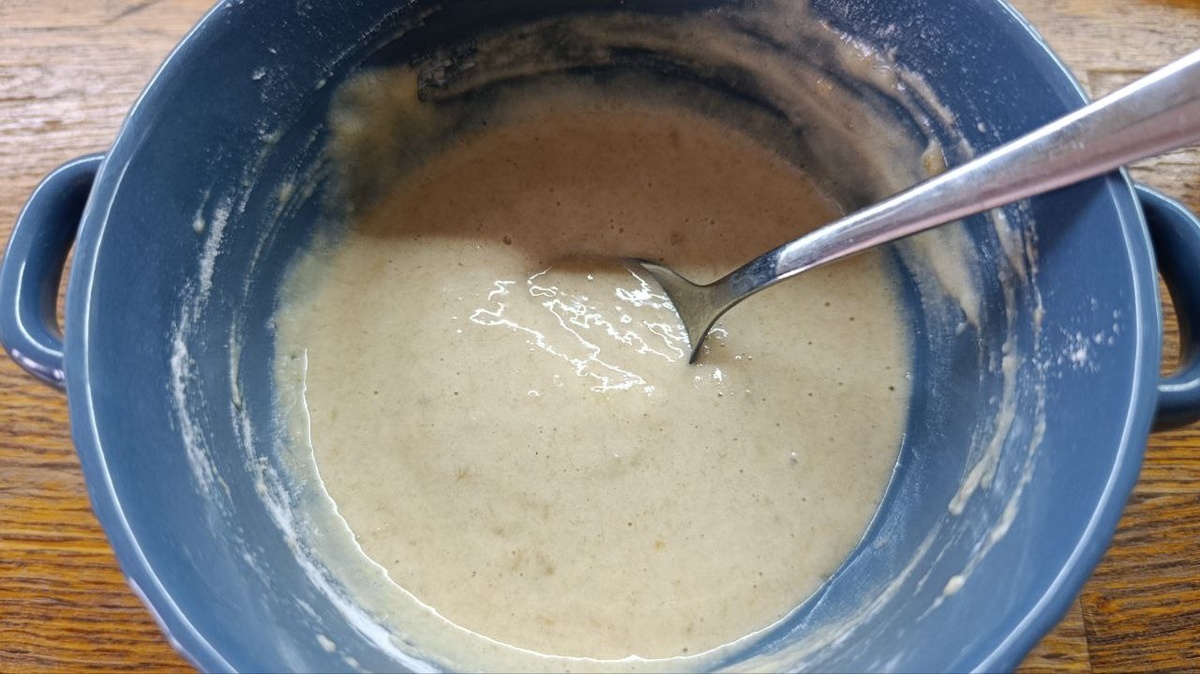 Можно просто все размять вилкой или взбить блендером