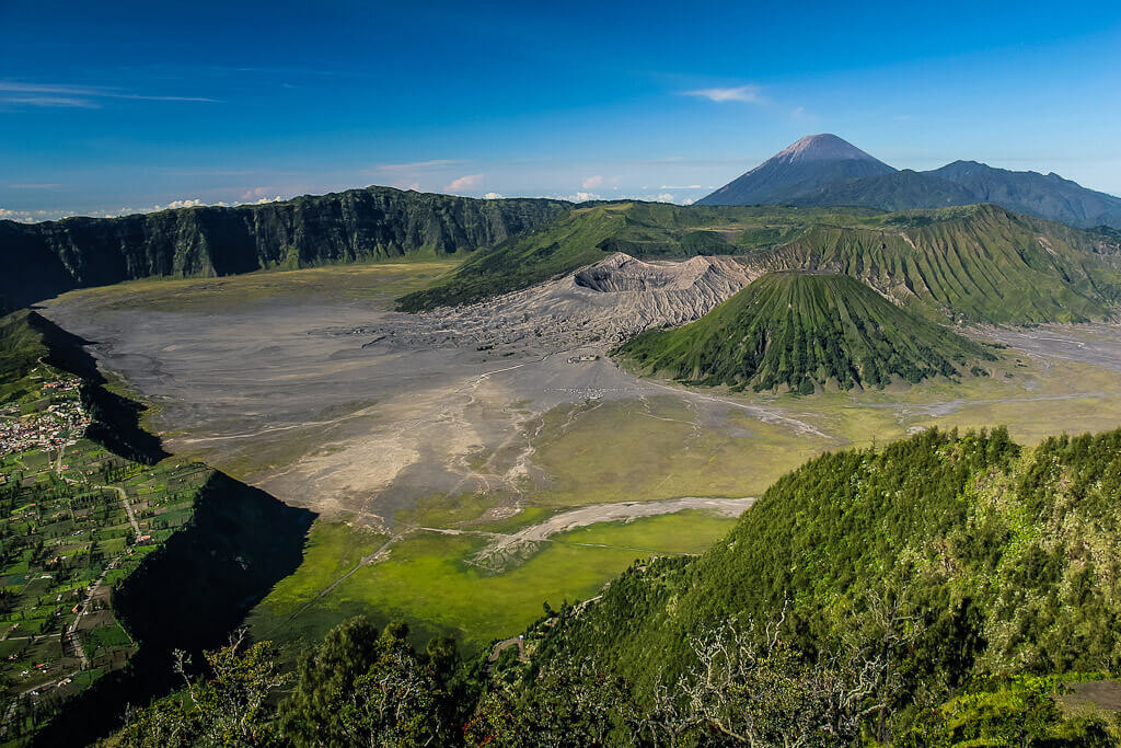 Долина вулканов. Автор: Мультголова