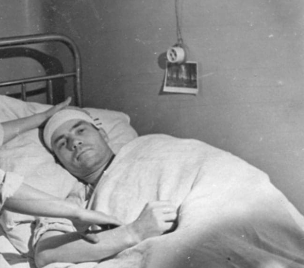 «Напиши маме, что я жив, только про ногу не пиши»: боец диктовал эти слова человеку, которого меньше всего ожидал увидеть у своей койки...