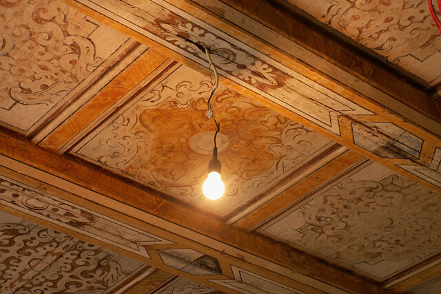     «Дадим стране новые киловатты!»: что такое «лампочка Ильича» и почему она так называется