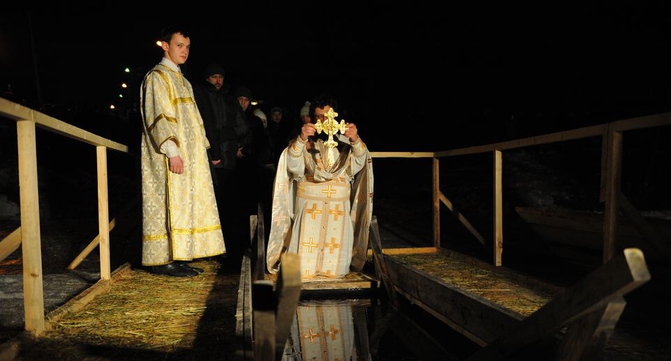    Крещенские купания в селе Былово / Медиасток.рф