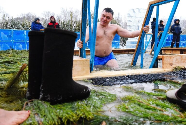    16% жителей Оренбурга планируют крещенские купания Оренбуржье