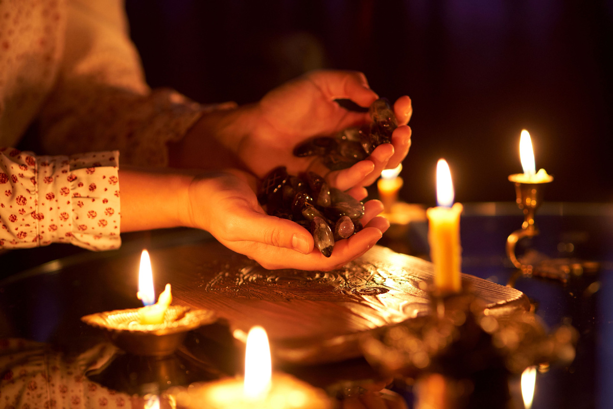 Гадалка Людмила (tarot9.ru)