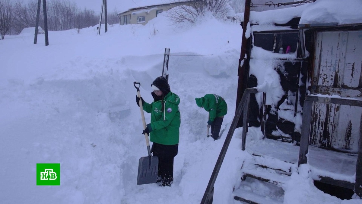    На Камчатке упавшая с крыши куча снега убила пенсионера