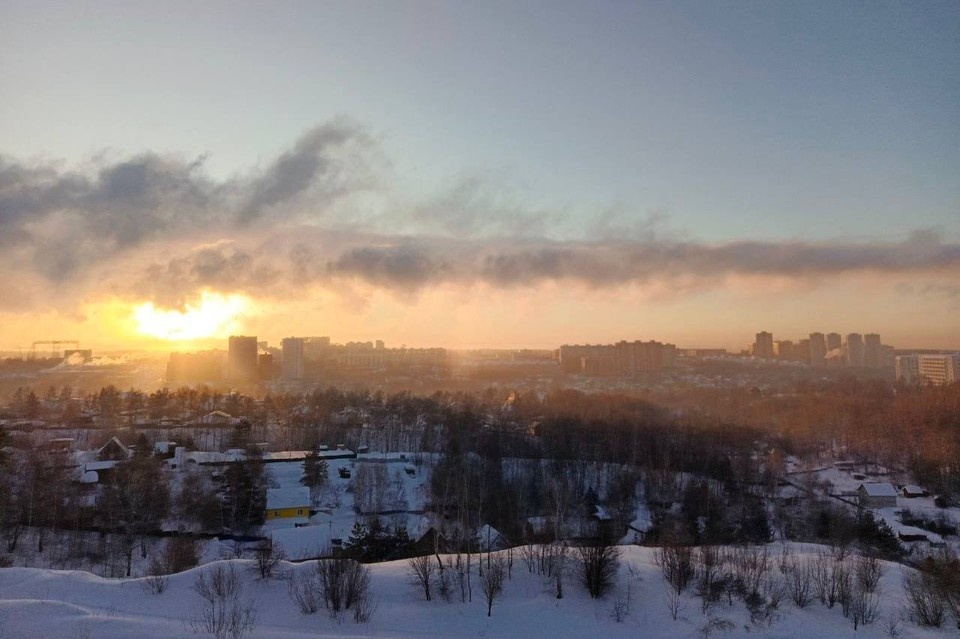    В Новосибирске зафиксировали высокое атмосферное давление. Ангелина ВАЙГЕЛЬ