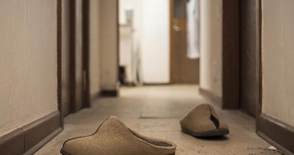 Как стоят ваши тапочки, когда вас нет? Мелочь, которая путает дороги и ссорит с мужем (Проверьте прихожую)