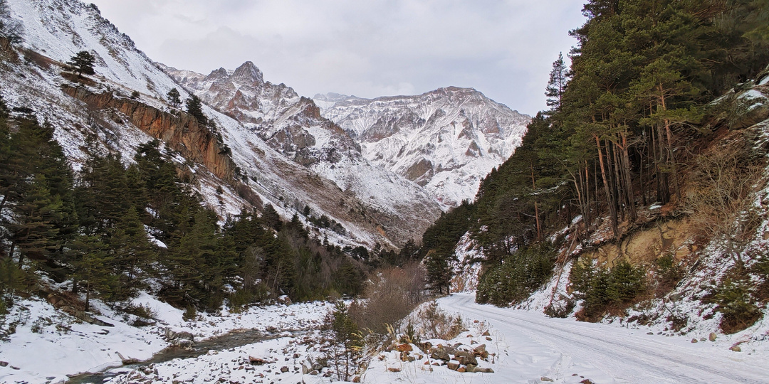 турбазы Башиль и Чегем, водопад Джайлык. КБР. 11.01.2026
