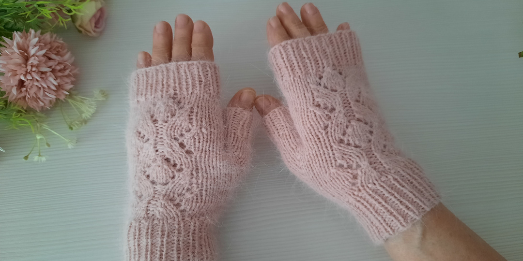 Митенки удобные и теплые..