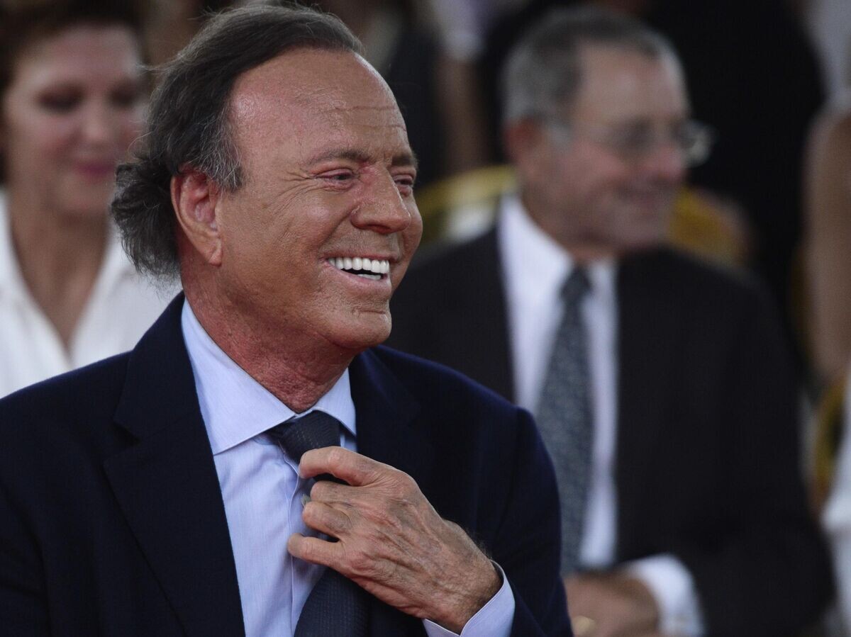    Испанский певец Хулио Иглесиас | © AP Photo / Carlos Giusti