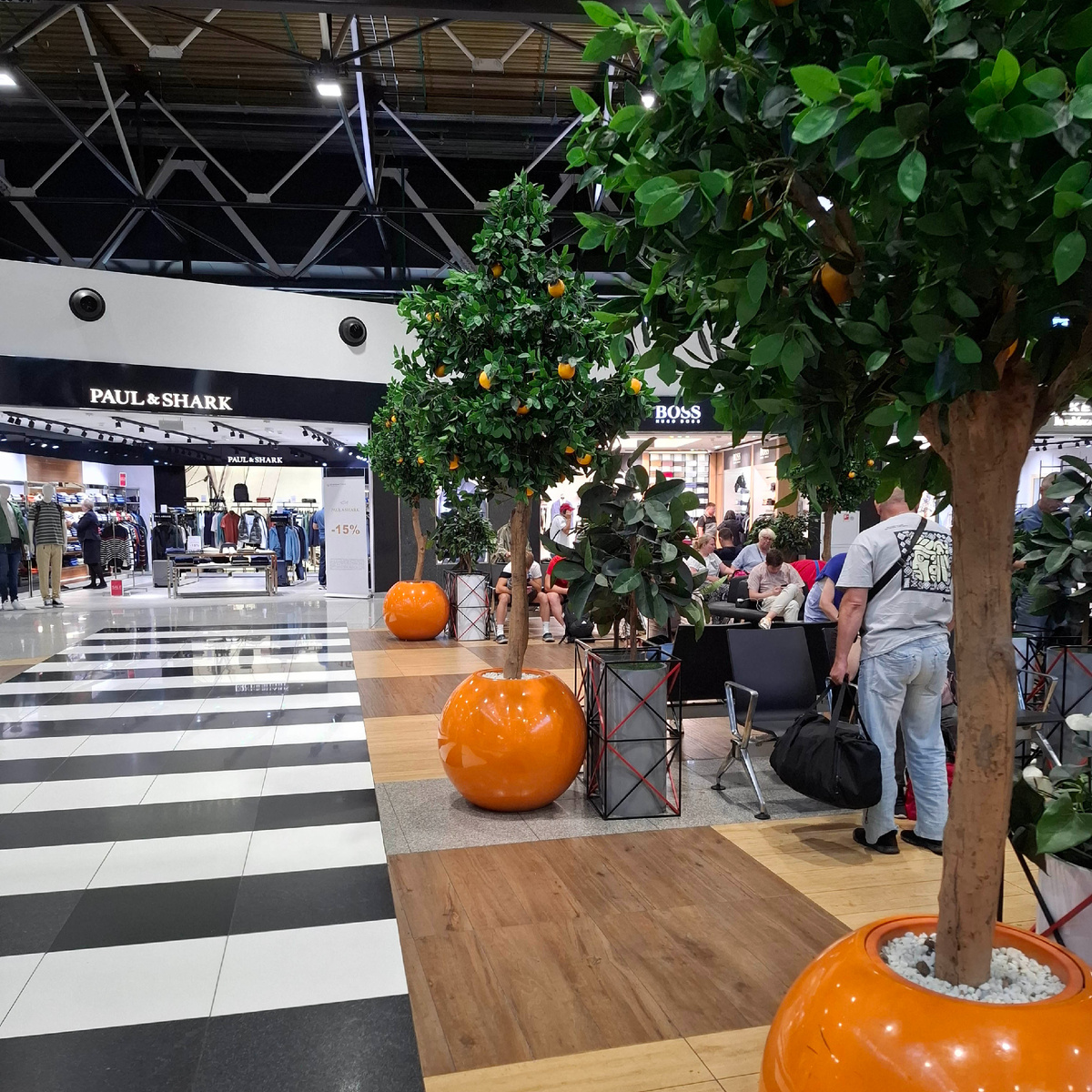 Как думаете пролезет чёрная сумка в калибратор «Победы», 36x30x27 см? Фото автора.