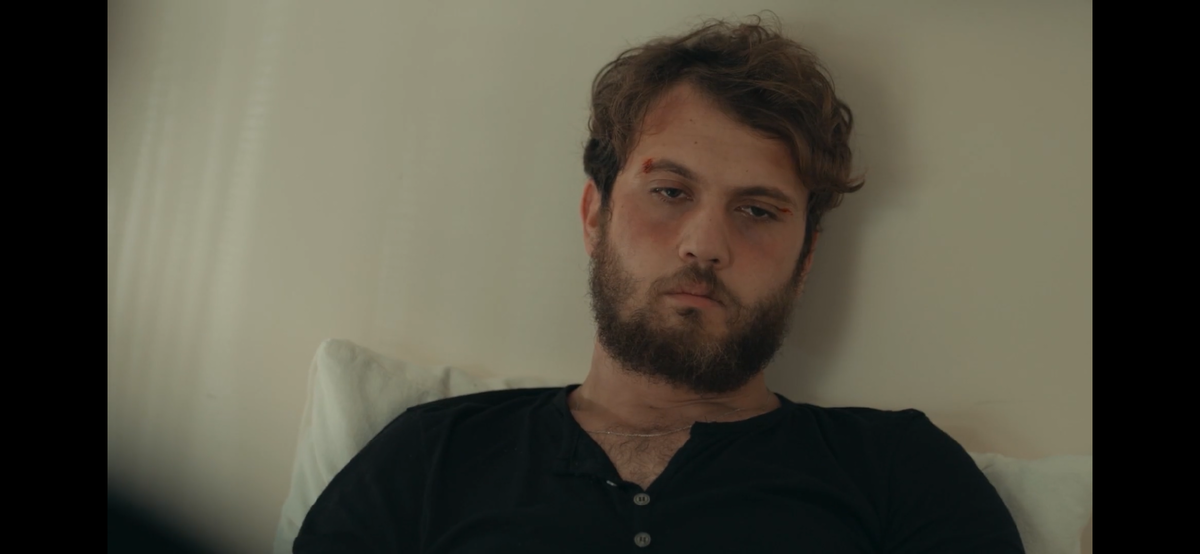 Стоп кадр из сериала «Чукур»