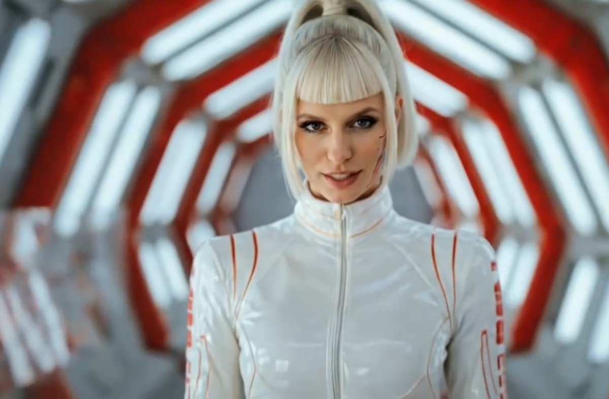 Сегодня тестируем обновление Veo 3.1. Ксения Баранова. Школа нейросетей и СММ